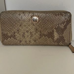Coach wallet